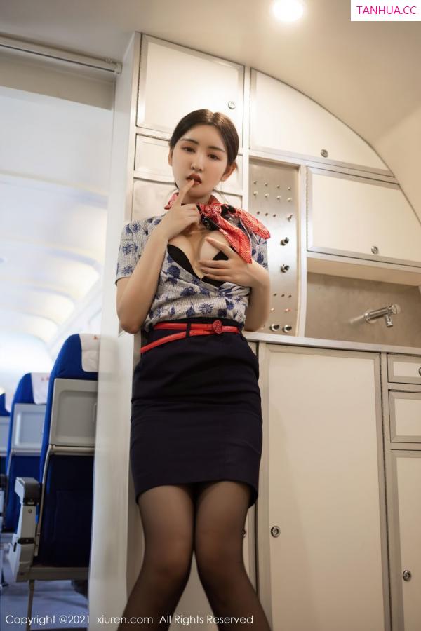 沈梦瑶  空乘女神沈梦瑶 真实的客机场景第58张图片
